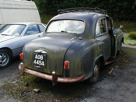 Morris Isis rear view