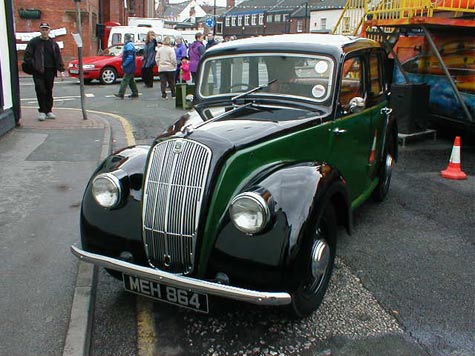 Morris 8 Series E in two tone