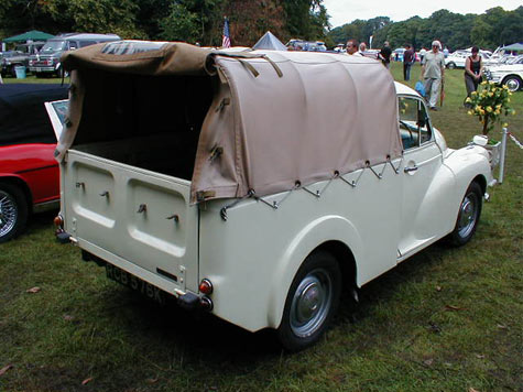 Austin Minor 1000 pickup in white